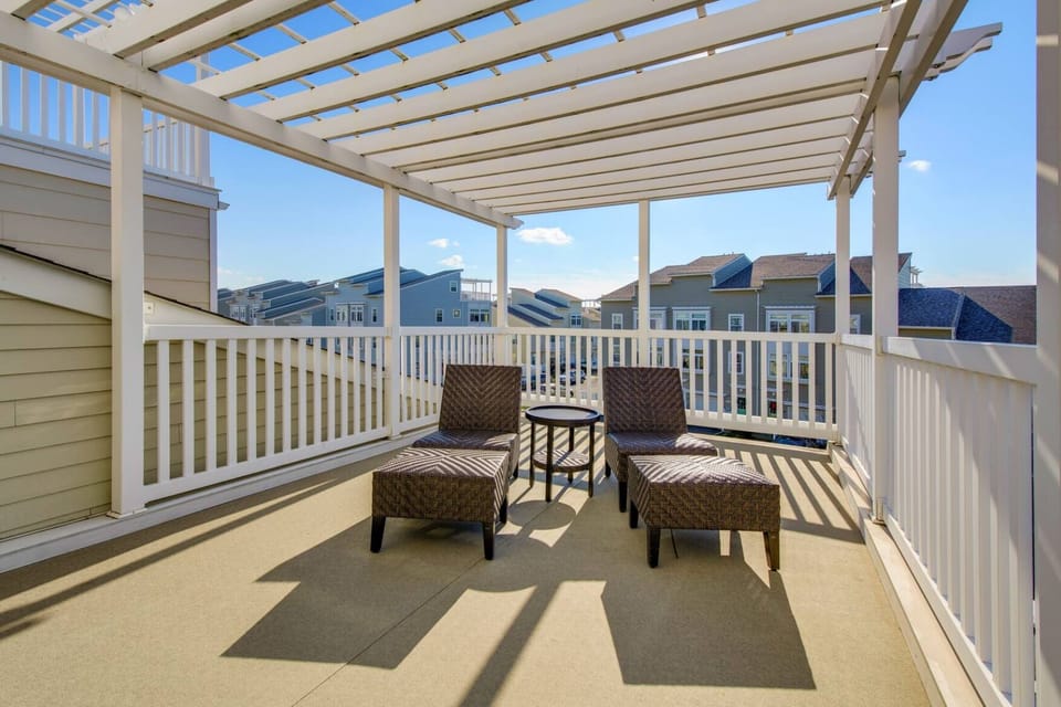 Rooftop terrace adjacent to the third floor bedroom
