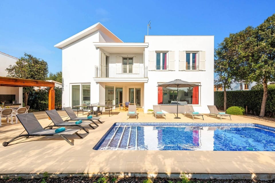 Villa Julianne image