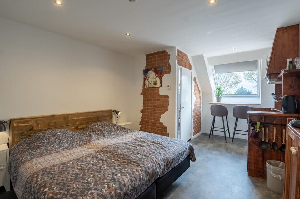 Bedroom double bed - De Witte Brugh - Studio 3