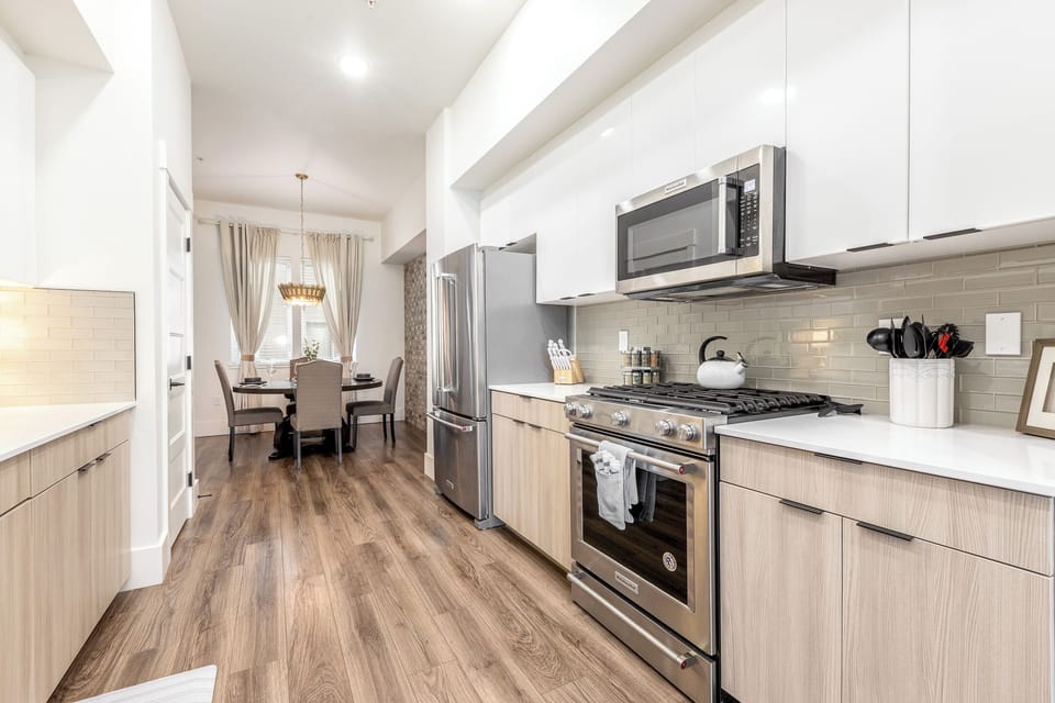 Enjoy This Large Open Kitchen