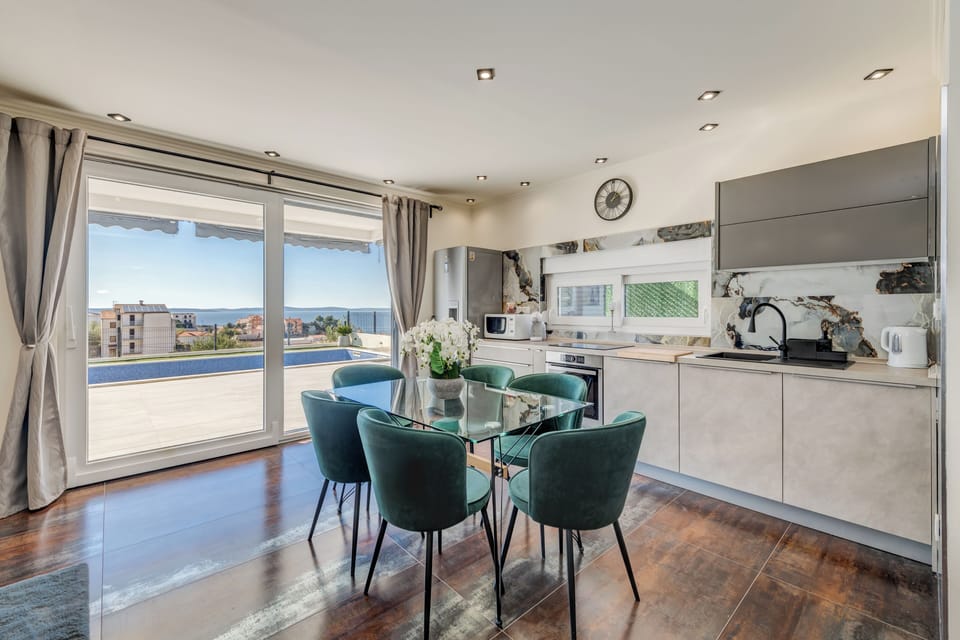 Deluxe Villa, Sea View | Private kitchen | Electric kettle, spices, freezer