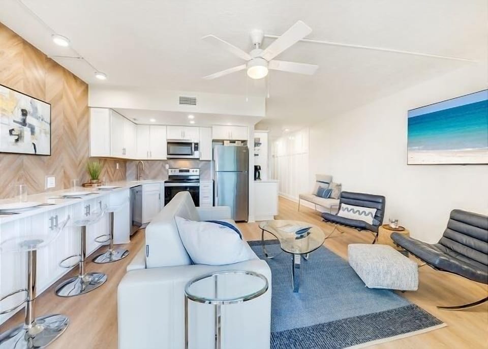 Vacation in stylish comfort.