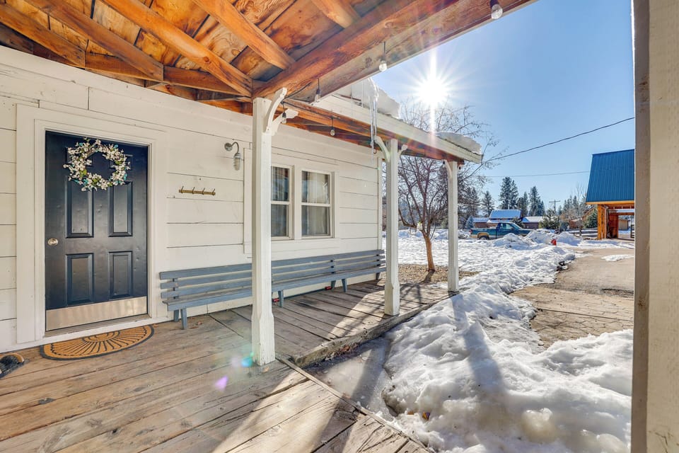 Front Porch | Outdoor Seating