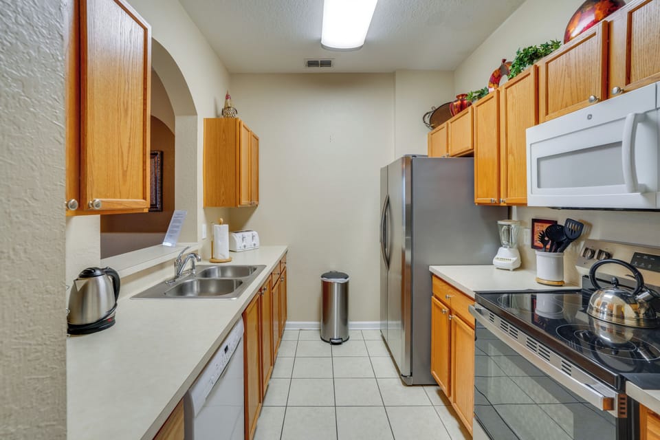 Kitchen | Keurig & Drip Coffee Makers | Dishwasher | Cooking Basics