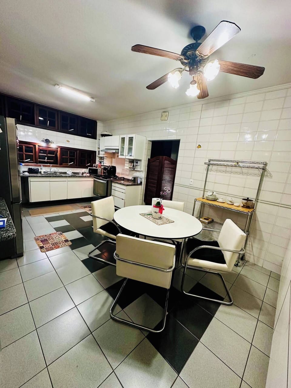 Mini-fridge, microwave, oven, stovetop