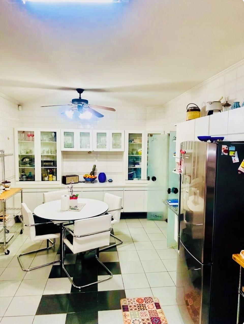 Mini-fridge, microwave, oven, stovetop