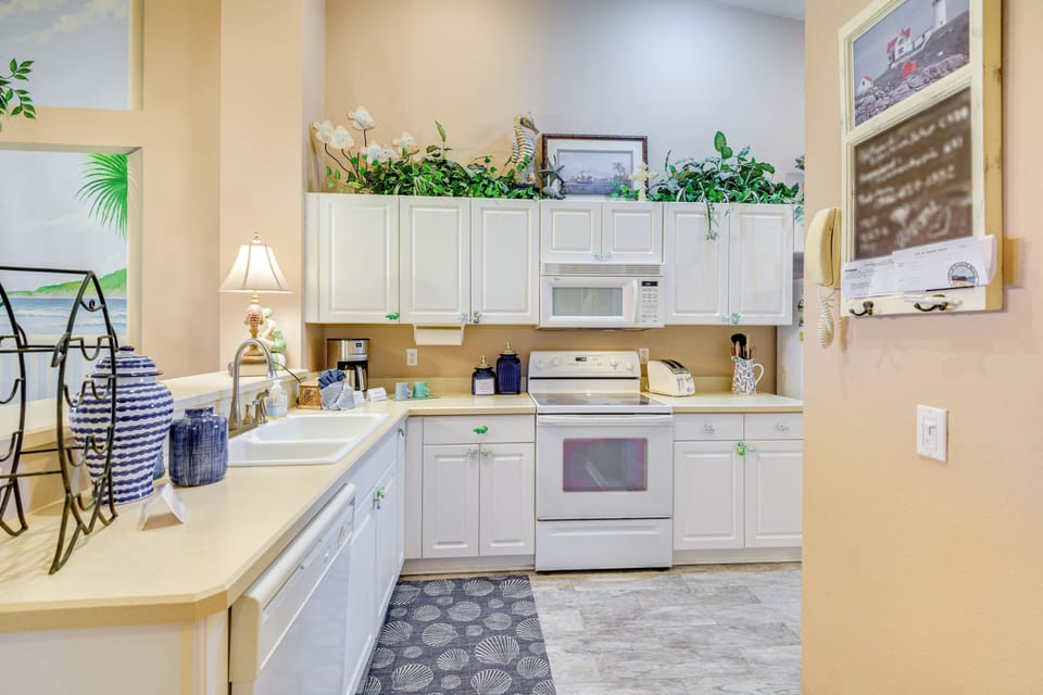 Kitchen | Dishwasher | Drip Coffee Maker
