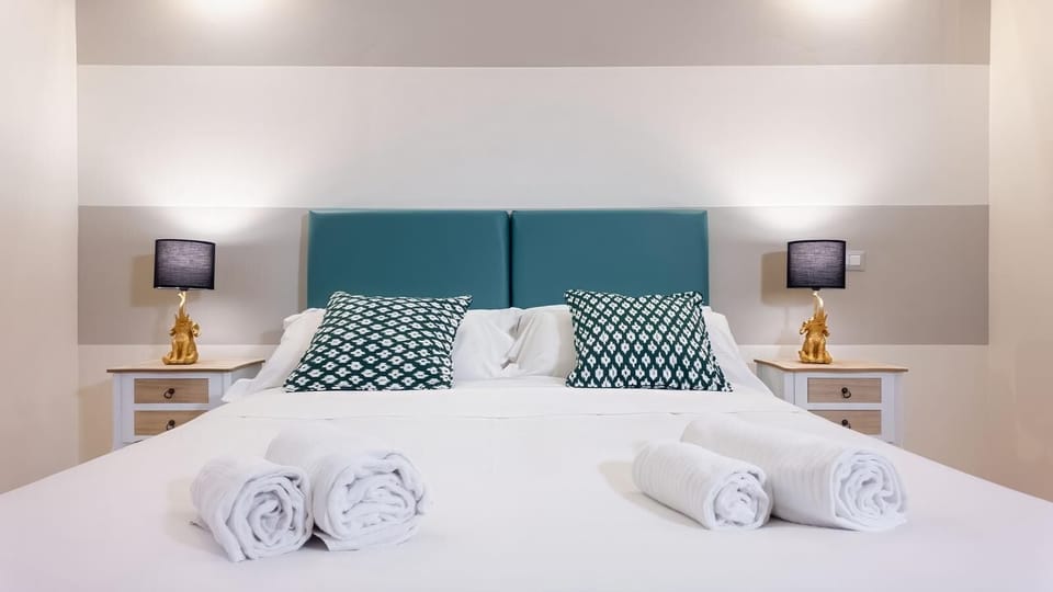 Deluxe Double Room, 1 Double Bed | Egyptian cotton sheets, premium bedding, free WiFi