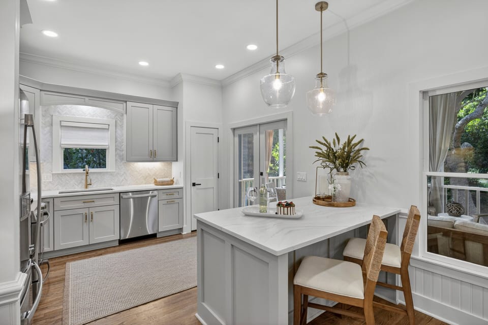 Fully Equipped Chef's Kitchen