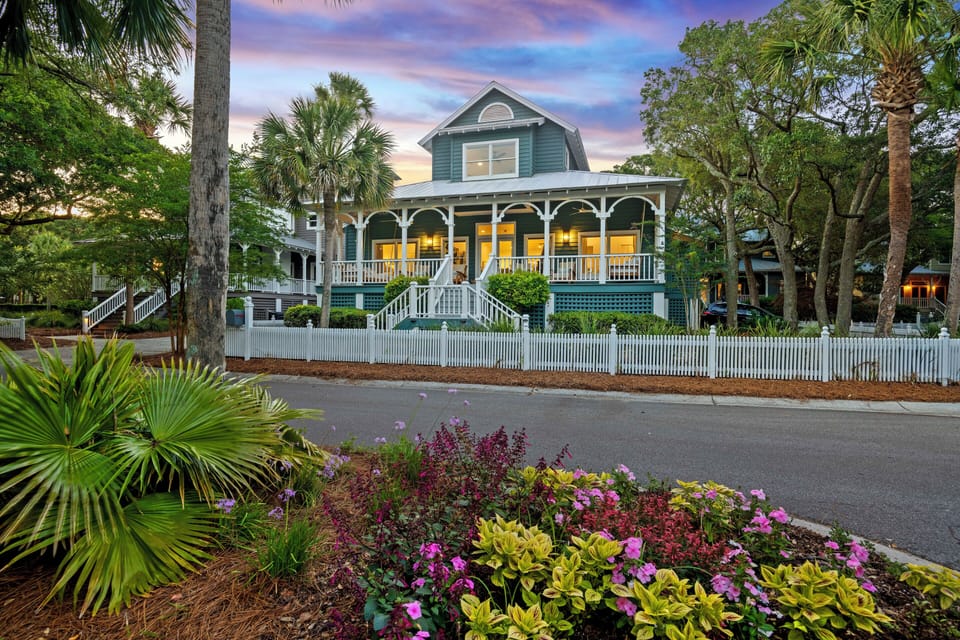 Enjoy the lowcountry sunsets at 25 Atlantic Beach!