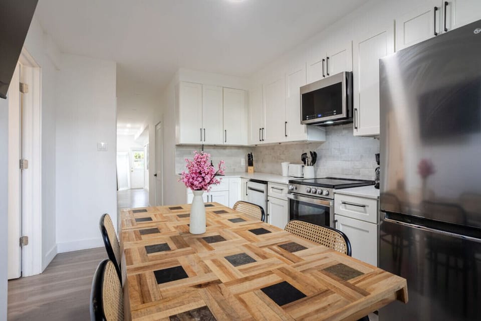 Kitchen and dining area