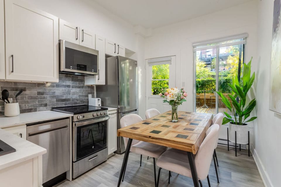 Kitchen and dining area