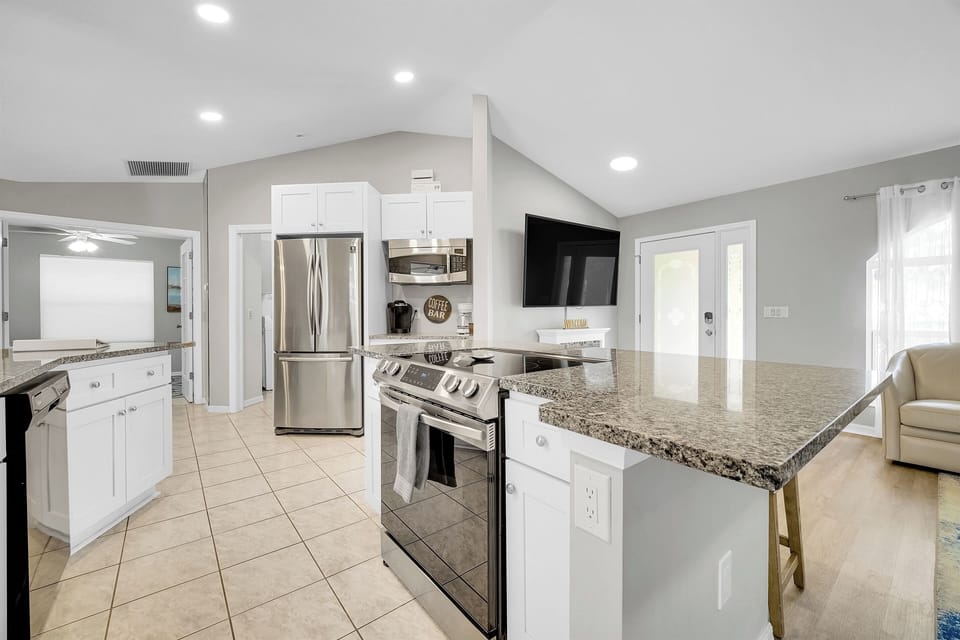 Fully equipped kitchen