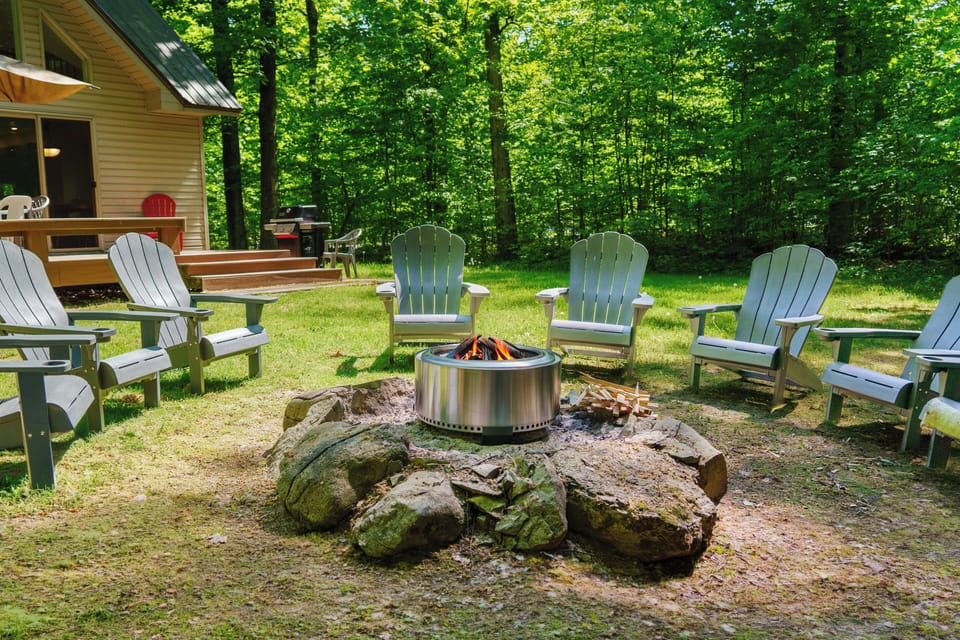 🔥 One of our favorite spots—gather around the fire, share stories, and enjoy the magic of the woods after sunset.