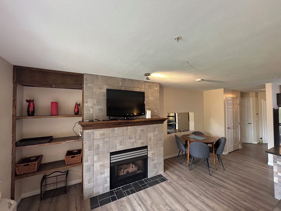 205A Living Room (2)