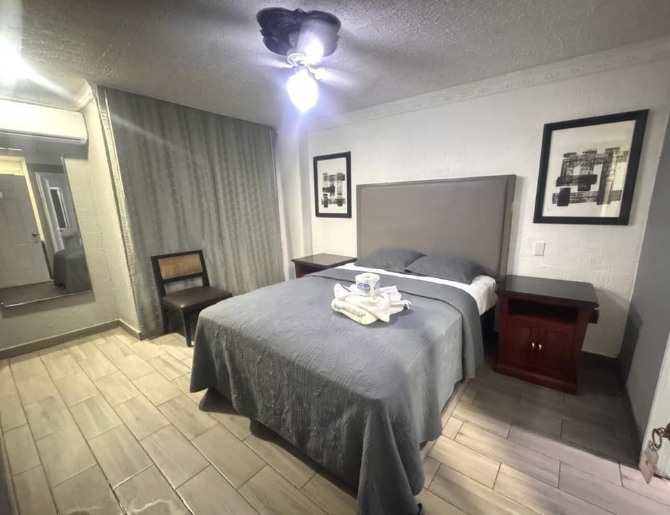 Basic Room | In-room safe, desk, blackout drapes, free WiFi