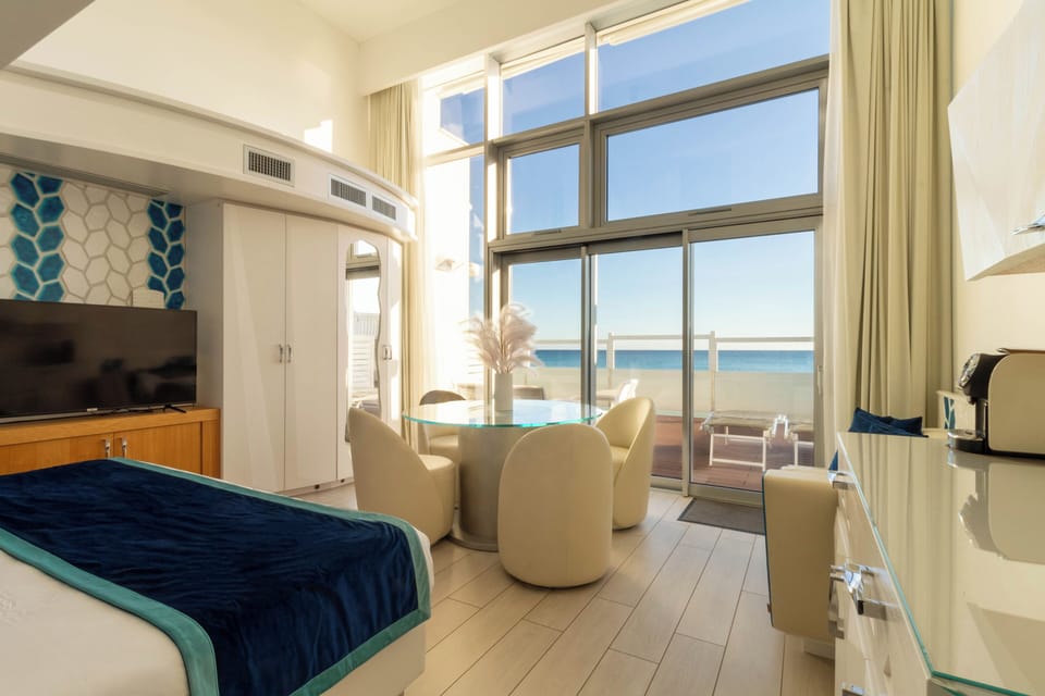 Deluxe Double or Twin Room, Patio, Pool View | Premium bedding, down comforters, memory foam beds, free minibar items