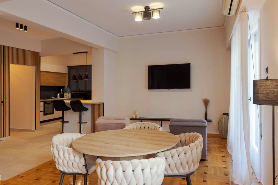 Luxury Apartment, Balcony, City View | 3 bedrooms, in-room safe, blackout drapes, iron/ironing board