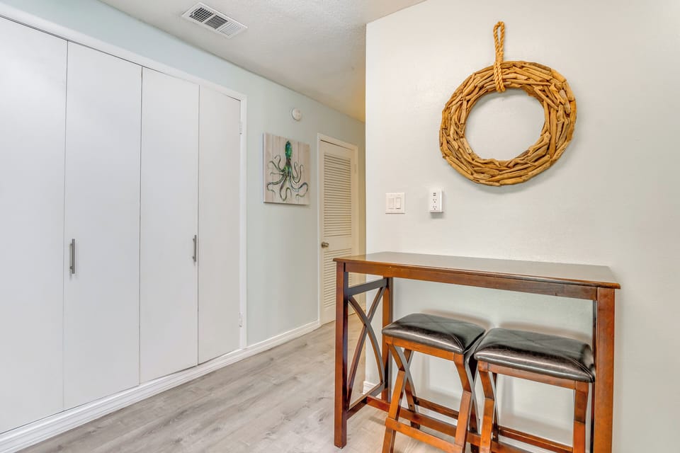 Apartment (1 Bedroom) | Interior