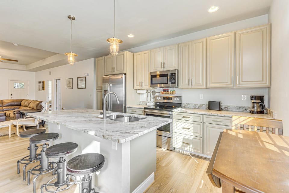 House (3 Bedrooms) | Front of property