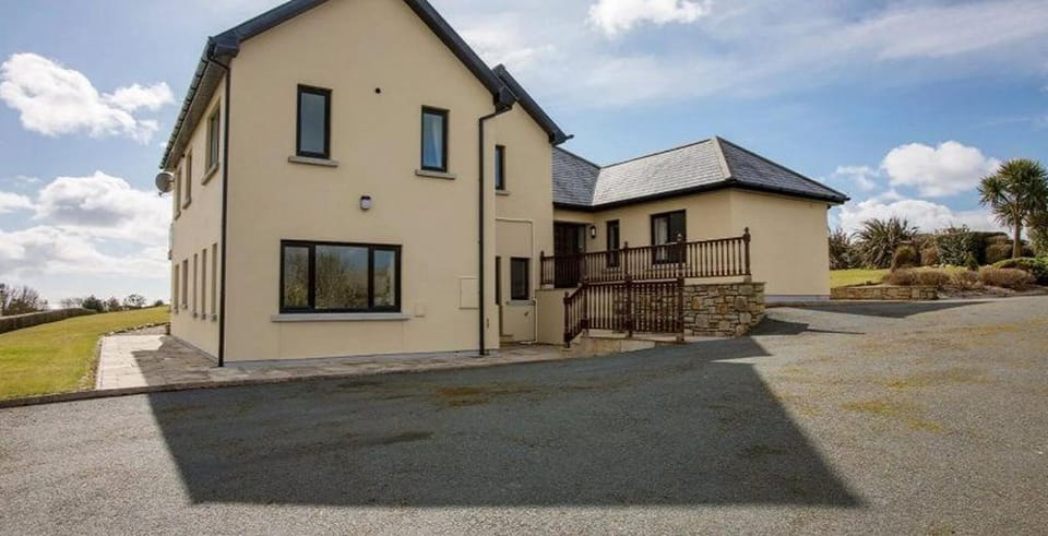 Villa | Exterior
