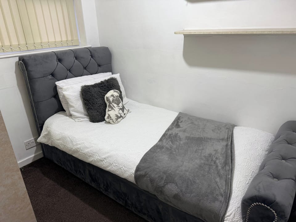 3 bedrooms, free WiFi, bed sheets