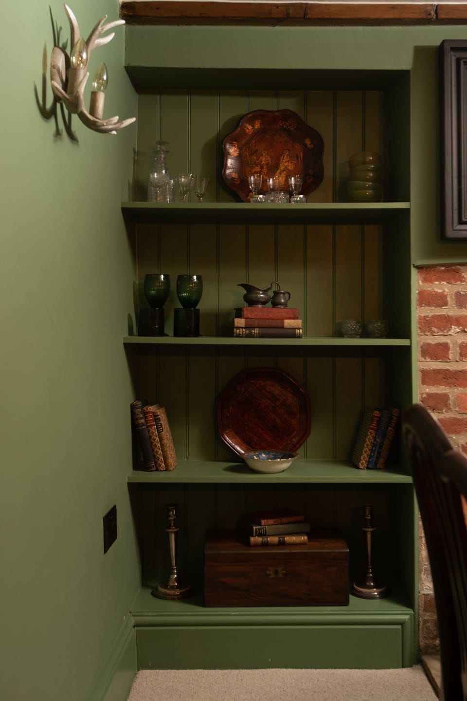 Wrays Cottage - gentle character with antiques and books