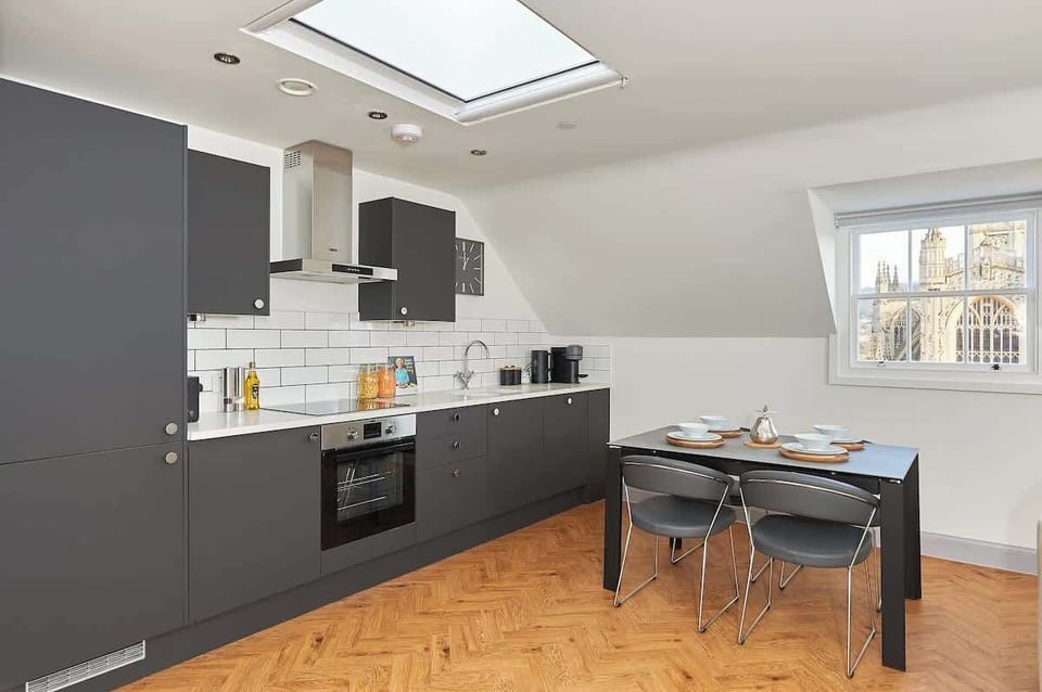 Open plan kitchen/diner overlooking the Bath Abbey