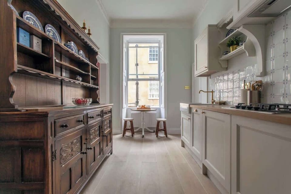 Fully-equipped kitchen