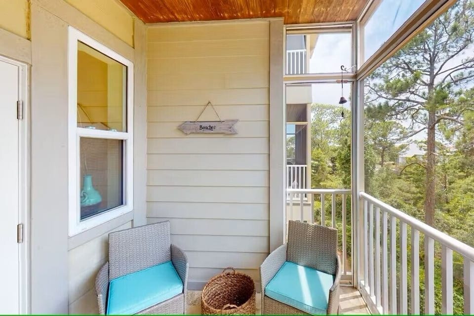 Seagrove Highlands 1304 Balcony