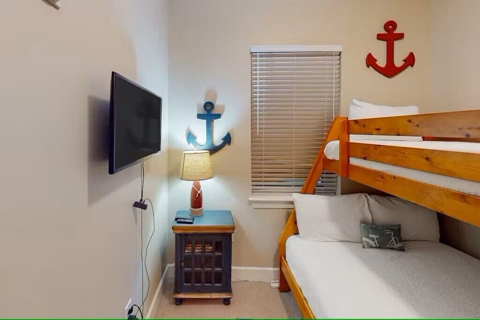 Bunk room
