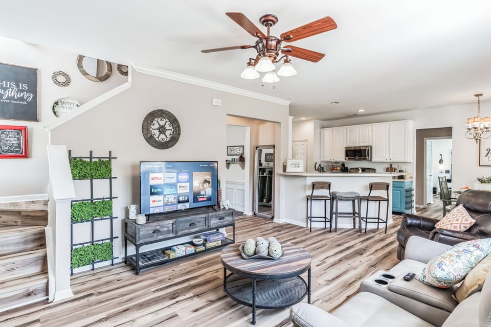 House | Living area | Fireplace