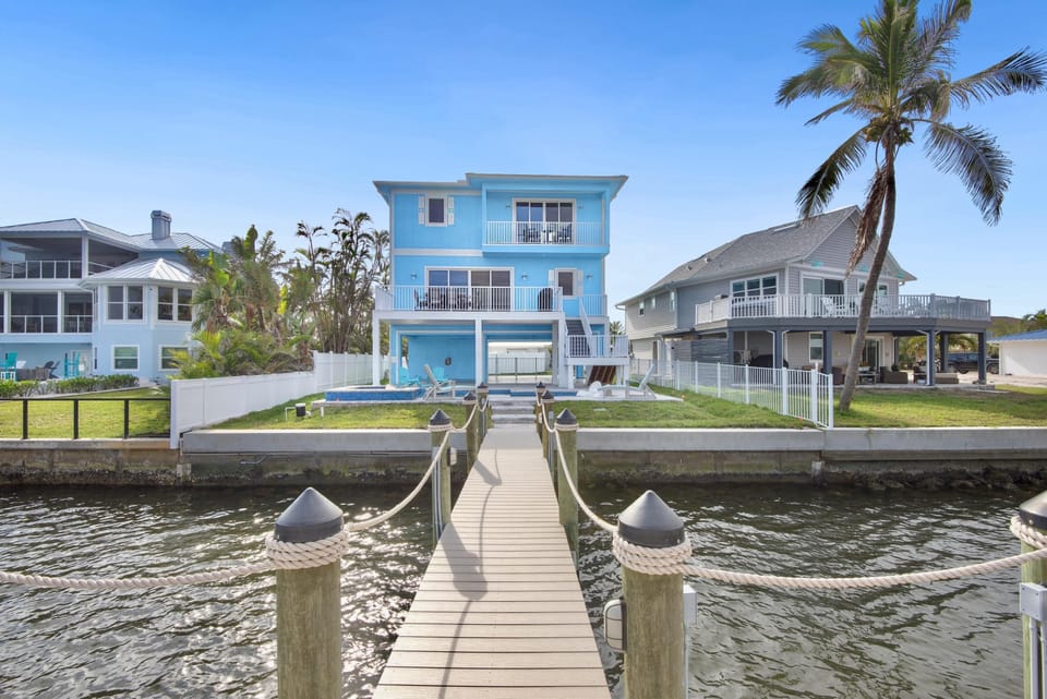 House, Multiple Beds (Blue Dolphin View) | Exterior