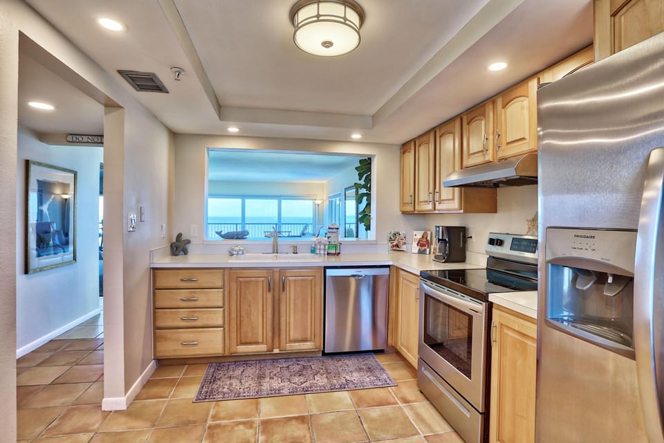 Condo, Multiple Beds (Ocean Sands 1-808) | Private kitchen | Oven, toaster