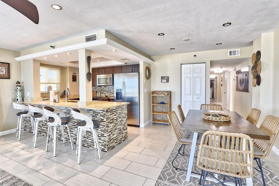 Condo, Multiple Beds (Arena De Madeira 103 - Premier) | Dining