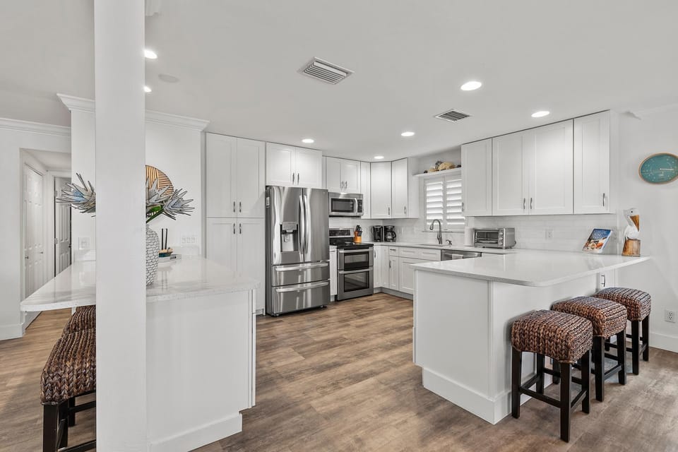 House, Multiple Beds (Blue Yonder Beach House) | Private kitchen | Oven, coffee/tea maker, toaster, blender