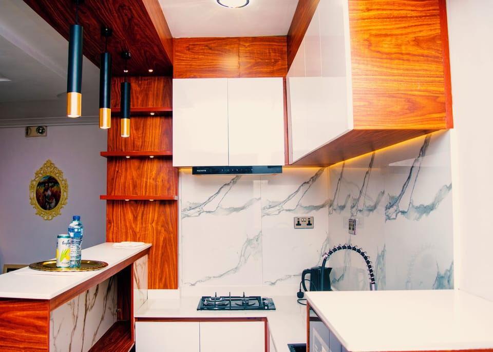 Luxury Apartment, City View | Private kitchen