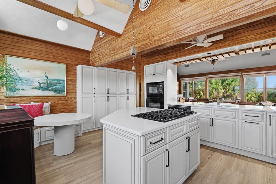 House, Multiple Beds (Decked Out House On Hill St) | Private kitchen | Oven, coffee/tea maker, toaster, blender