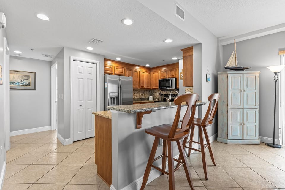 Condo, Multiple Beds (Sanibel 601) | Private kitchen | Oven