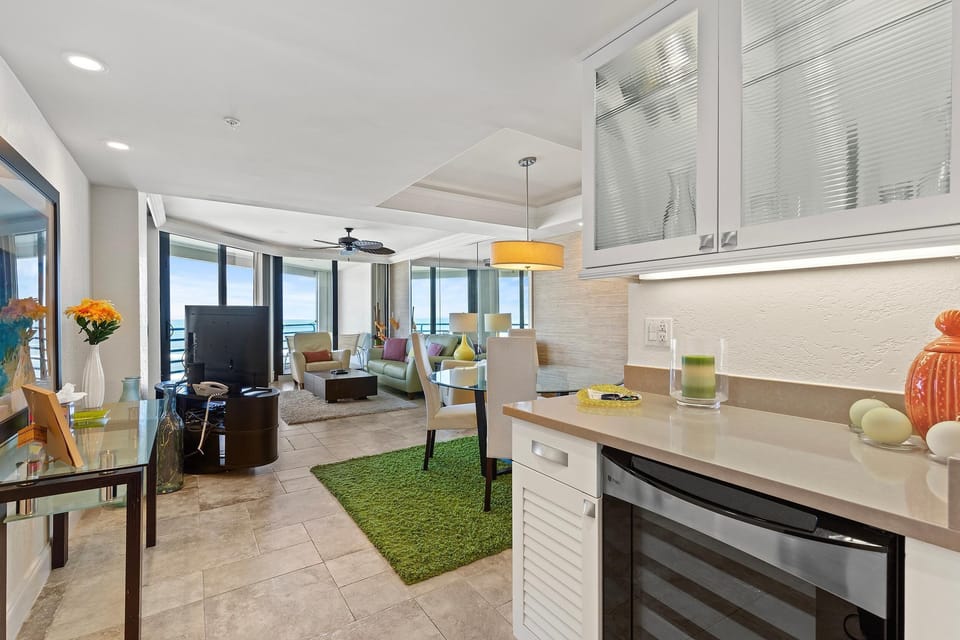Condo, Multiple Beds (Ebb Tide 502) | Interior