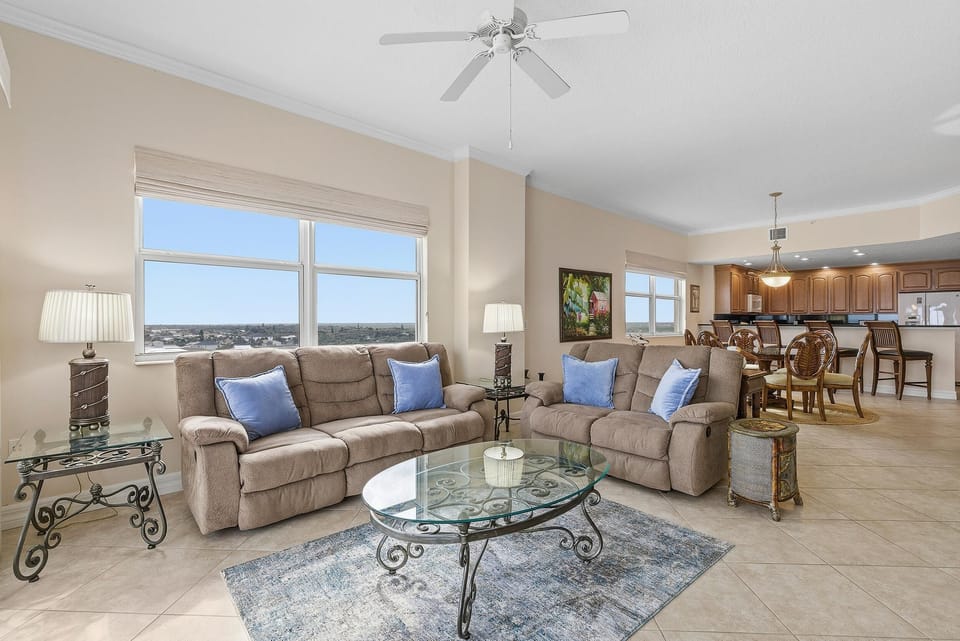 Condo, Multiple Beds (Malibu 704) | Living area