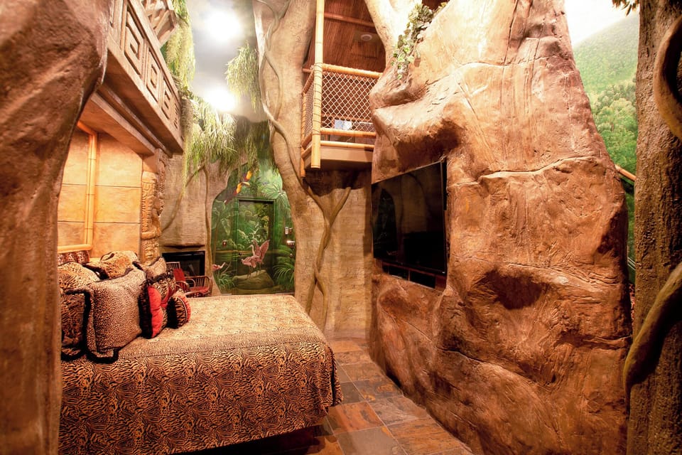 Suite, 1 King Bed (Mayan Rain Forest Suite) | Room amenity