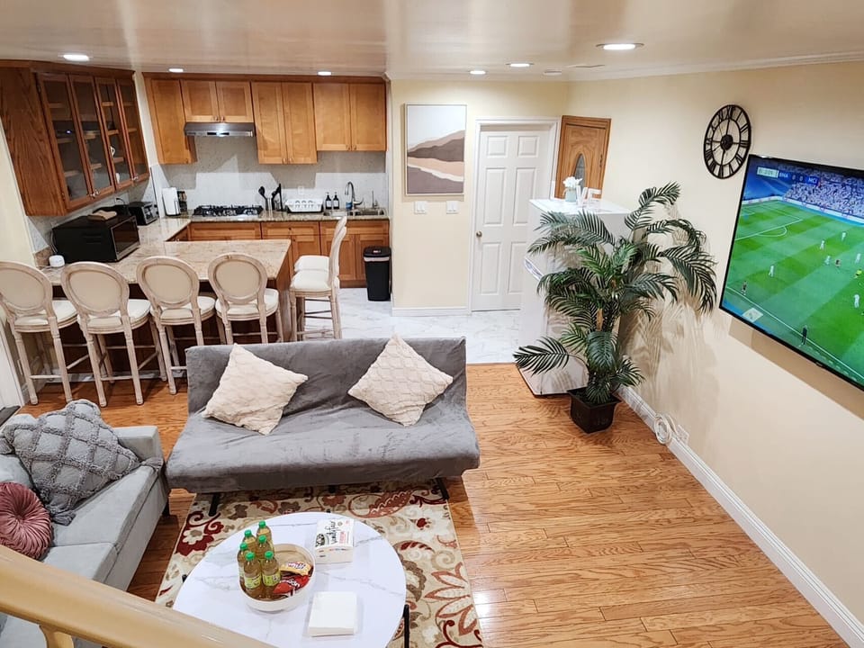 Apartment, Multiple Beds, Patio, Garden View (1101 B Monterey Park) | Living area
