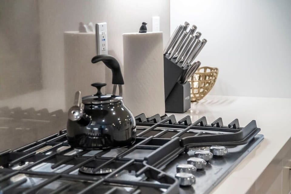 Townhome, 1 King Bed, Balcony, Garden View (148 B, Irvine) | Coffee and/or coffee maker