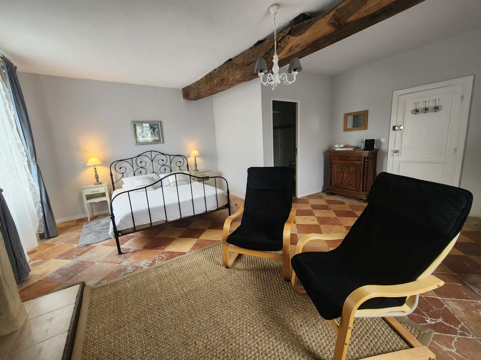 Deluxe Room | Individually decorated, individually furnished, free WiFi