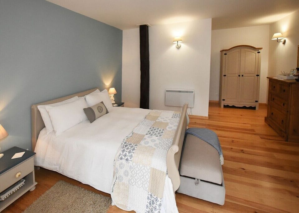 Deluxe Double Room, Garden View | Individually decorated, individually furnished, free WiFi