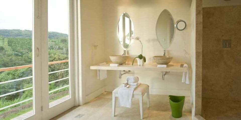 Deluxe Double Room, Mountain View | In-room safe, desk, laptop workspace, bed sheets