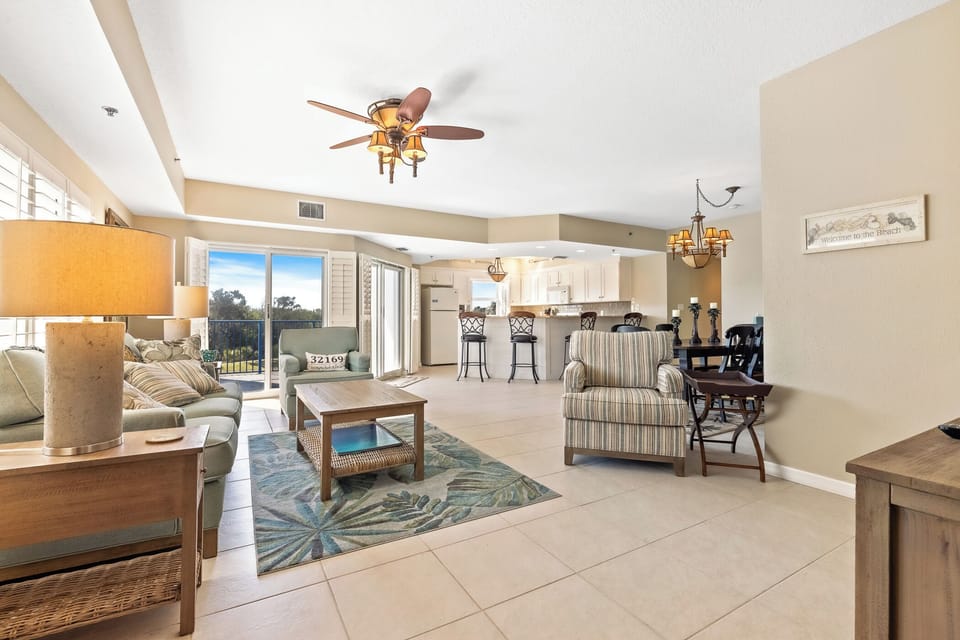 Open floor plan, making for a spacious main area