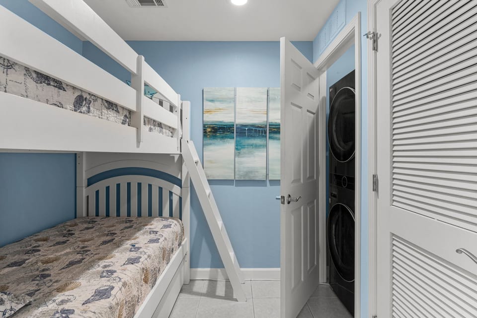 Large capacity washer & dryer for your convenience.
