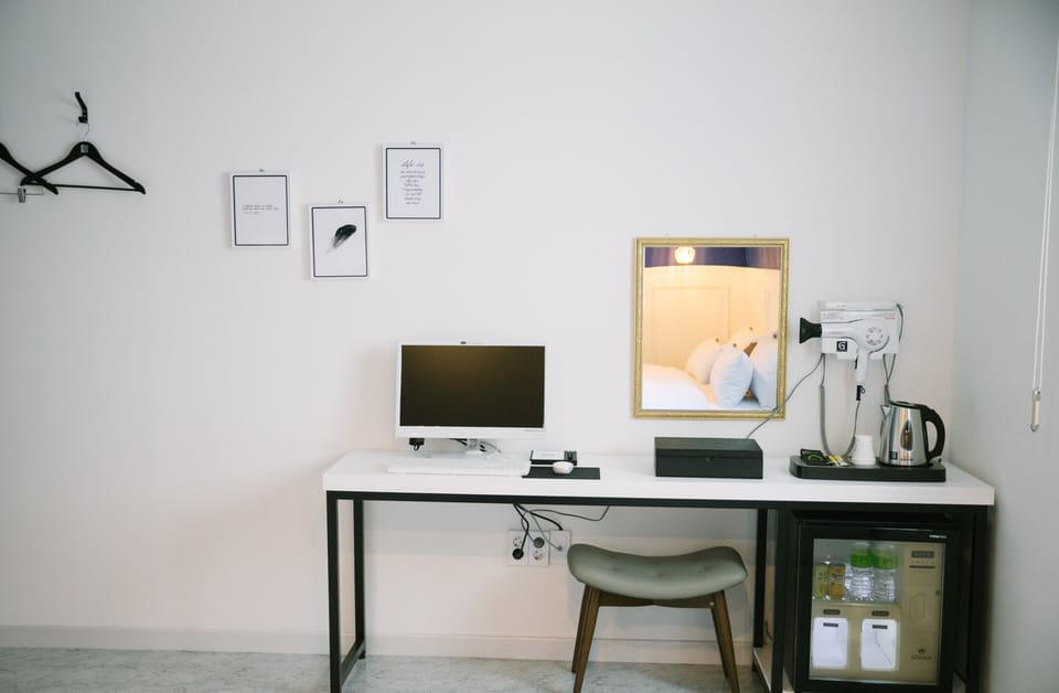 Standard Double Room | Hypo-allergenic bedding, laptop workspace, free WiFi, bed sheets